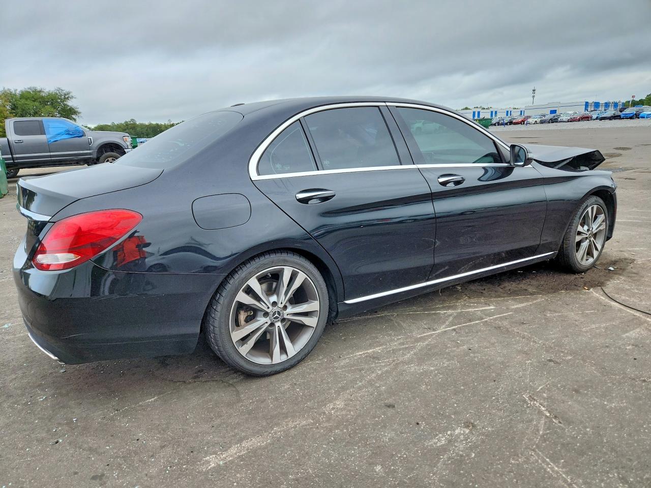 55SWF4JB4GU107773 · 2016 MERCEDES-BENZ C · 3/12