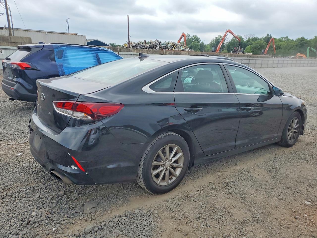 5NPE24AF4KH737038 · 2019 HYUNDAI SONATA · 3/12