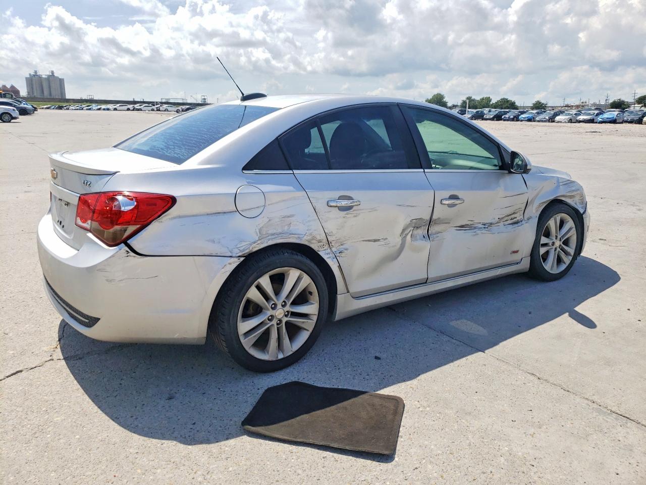 1G1PG5SB0F7235142 · 2015 CHEVROLET CRUZE · 3/12