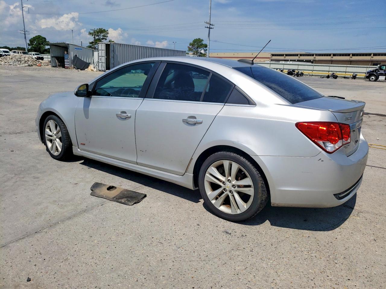 1G1PG5SB0F7235142 · 2015 CHEVROLET CRUZE · 2/12