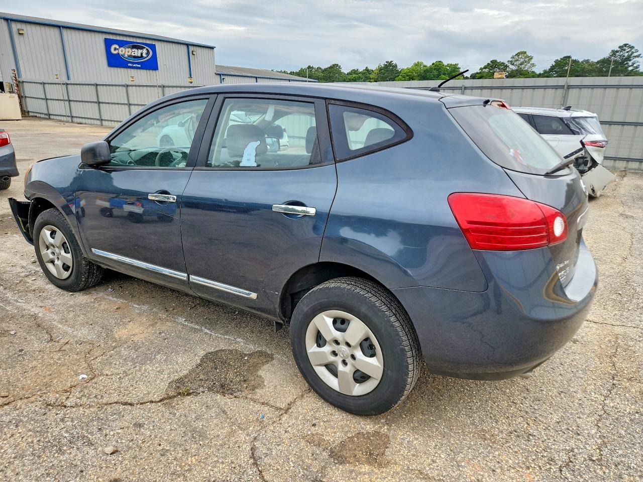 JN8AS5MT8EW604646 · 2014 NISSAN ROGUE SELECT · 2/13