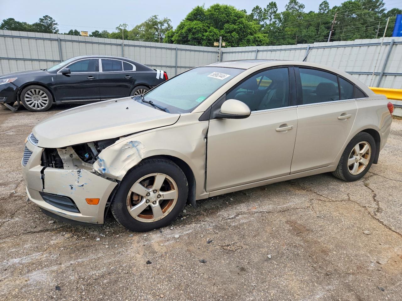 1G1PG5S96B7109634 · 2011 CHEVROLET CRUZE