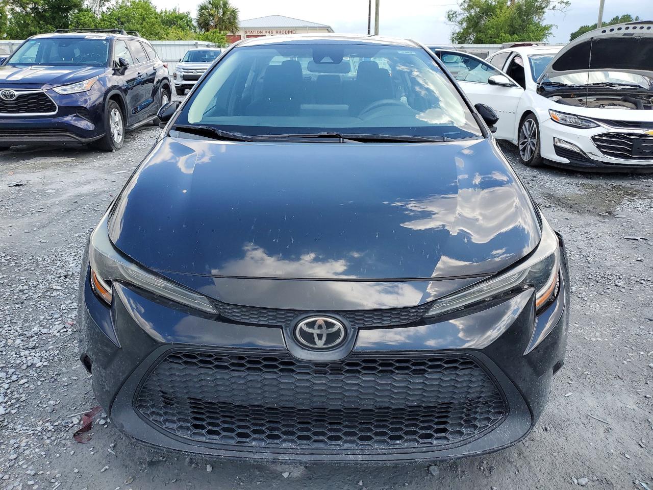 5YFEPMAE6NP276084 · 2022 TOYOTA COROLLA · 5/13