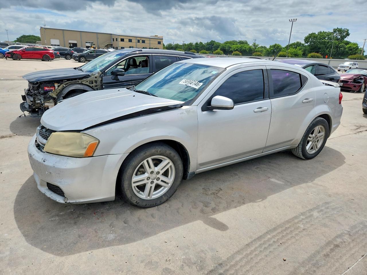 1B3BD1FB3BN501998 · 2011 DODGE AVENGER