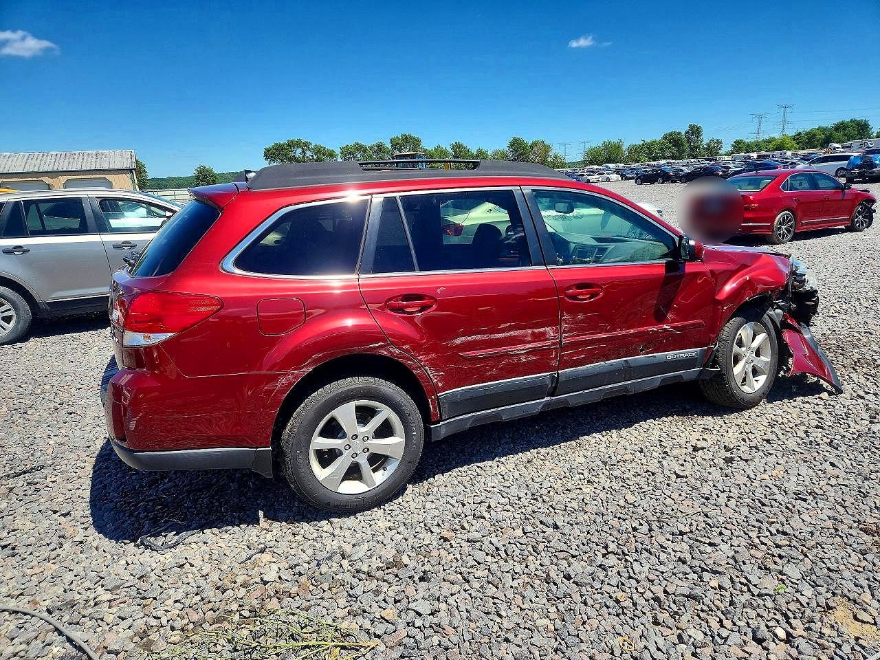 4S4BRCLC4E3215128 · 2014 SUBARU OUTBACK · 3/13