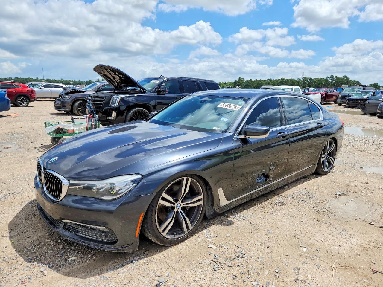 WBA7E2C57JG741481 · 2018 BMW 740