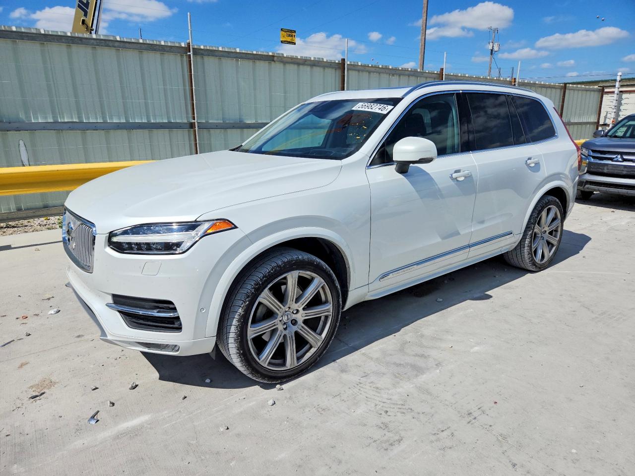 YV4A22PL8H1177702 · 2017 VOLVO XC90