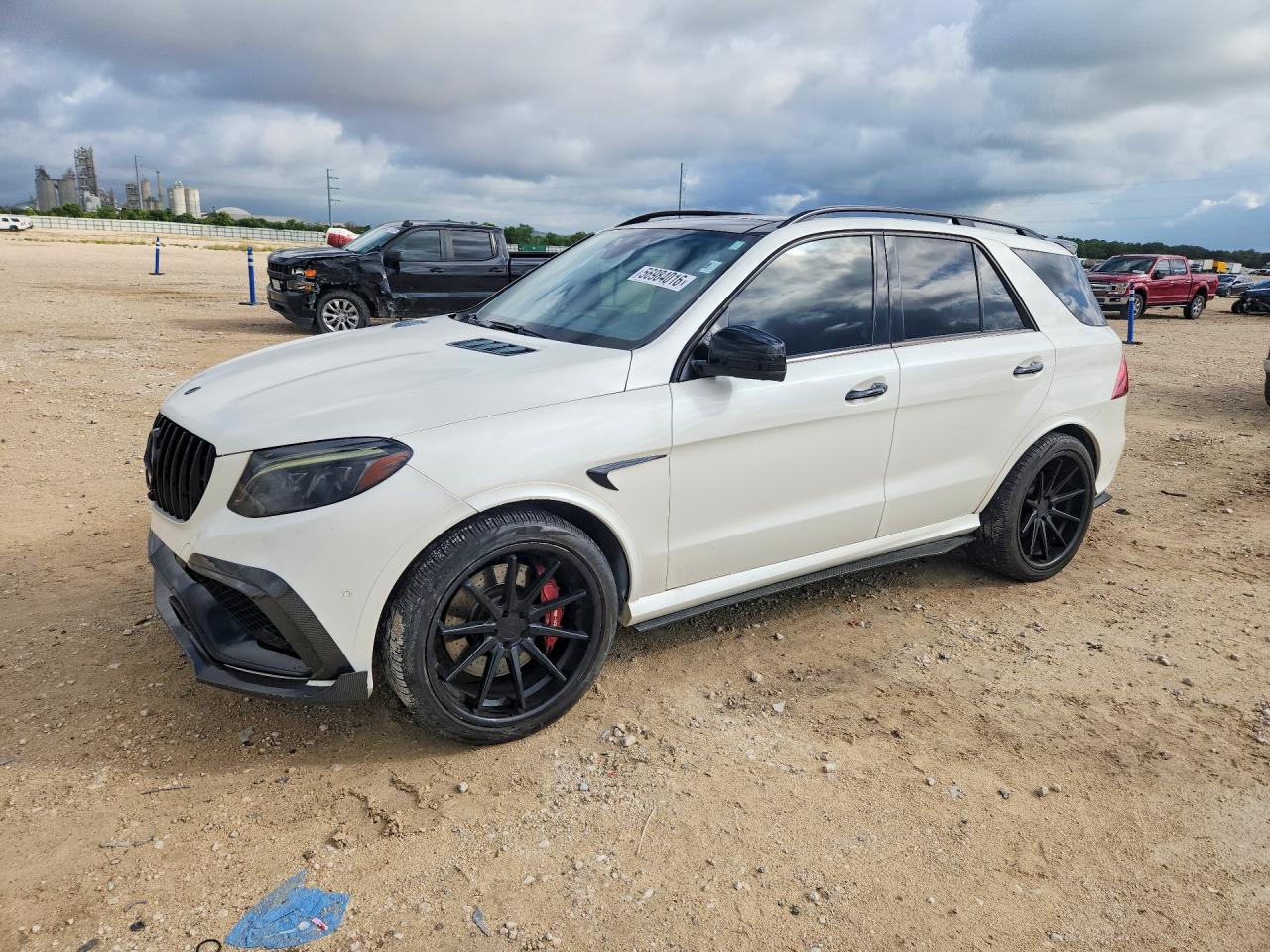 4JGDA7FB4GA707974 · 2016 MERCEDES-BENZ GLE