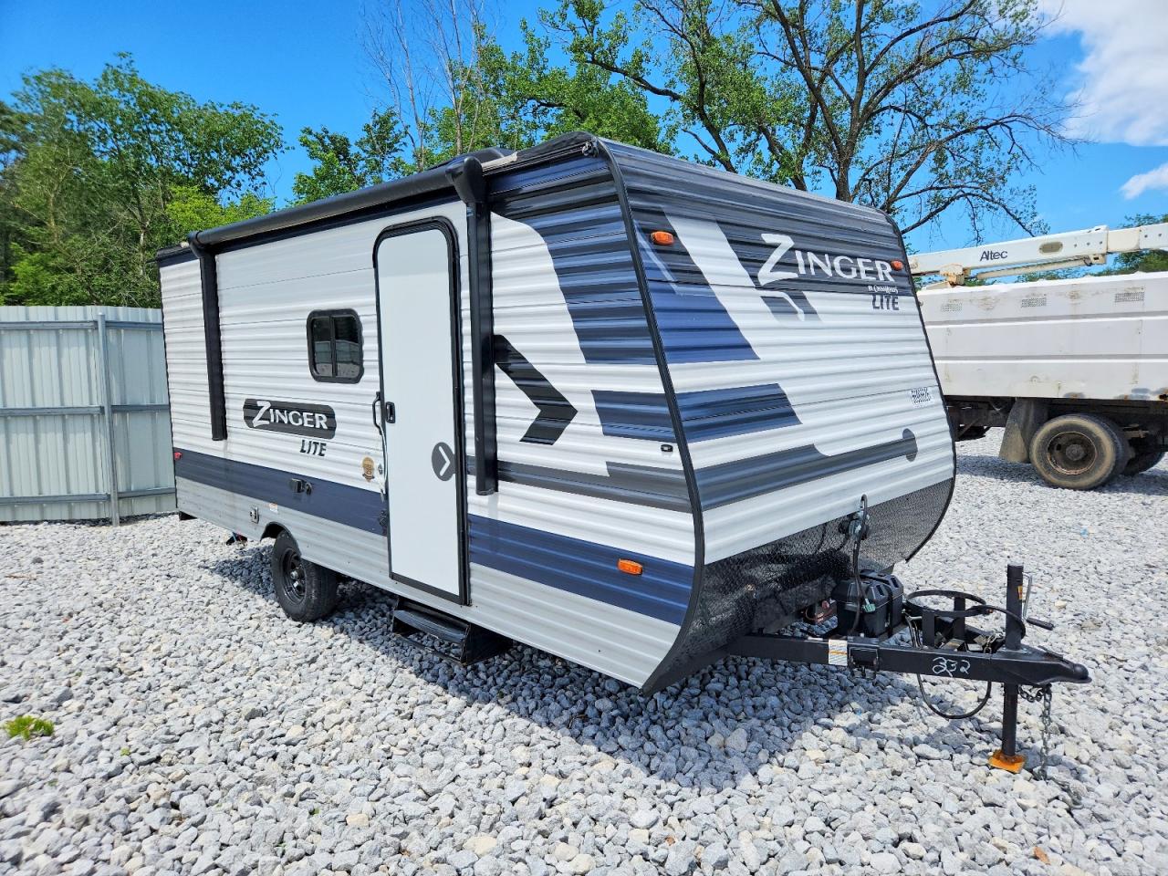 4YDTZRG10NS373232 · 2022 KZ-RV ZINGER LIT 18 B
