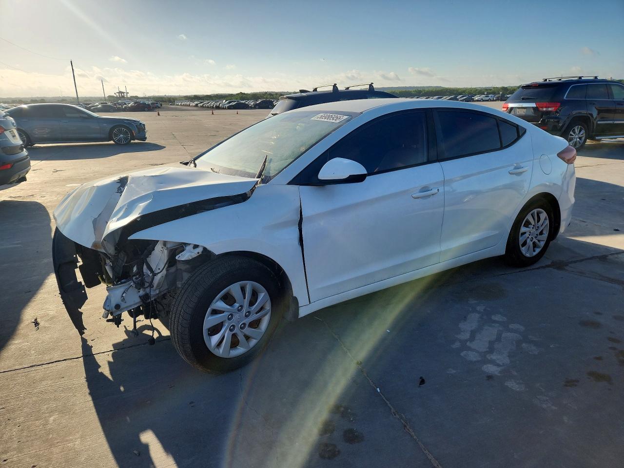 5NPD74LF9JH289033 · 2018 HYUNDAI ELANTRA