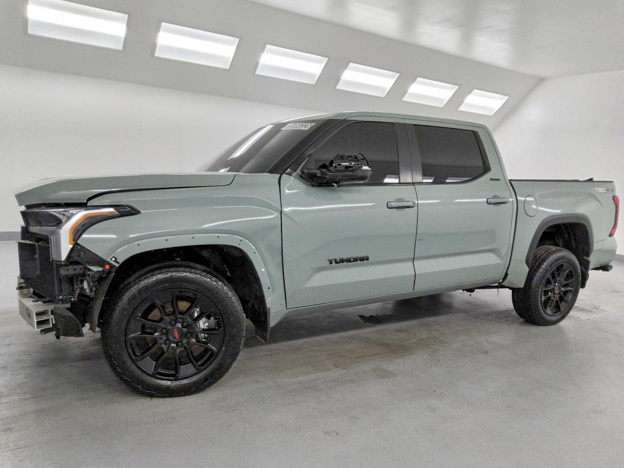 5TFWA5DB6RX230985 · 2024 TOYOTA TUNDRA