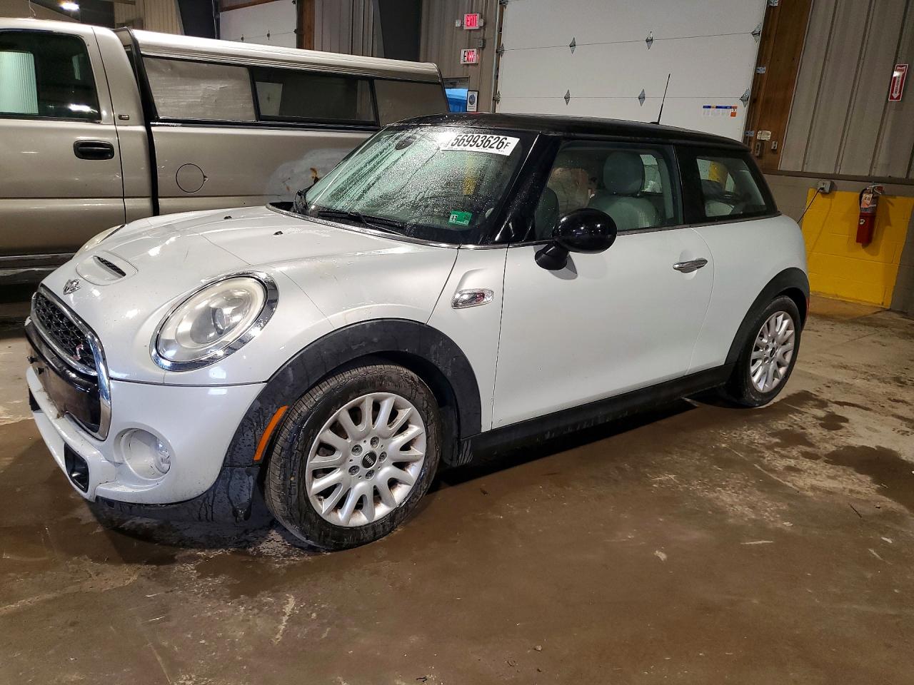 2014 MINI COOPER