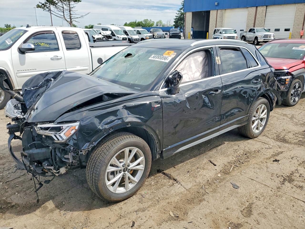 WA1DECF39S1016078 · 2025 AUDI Q3