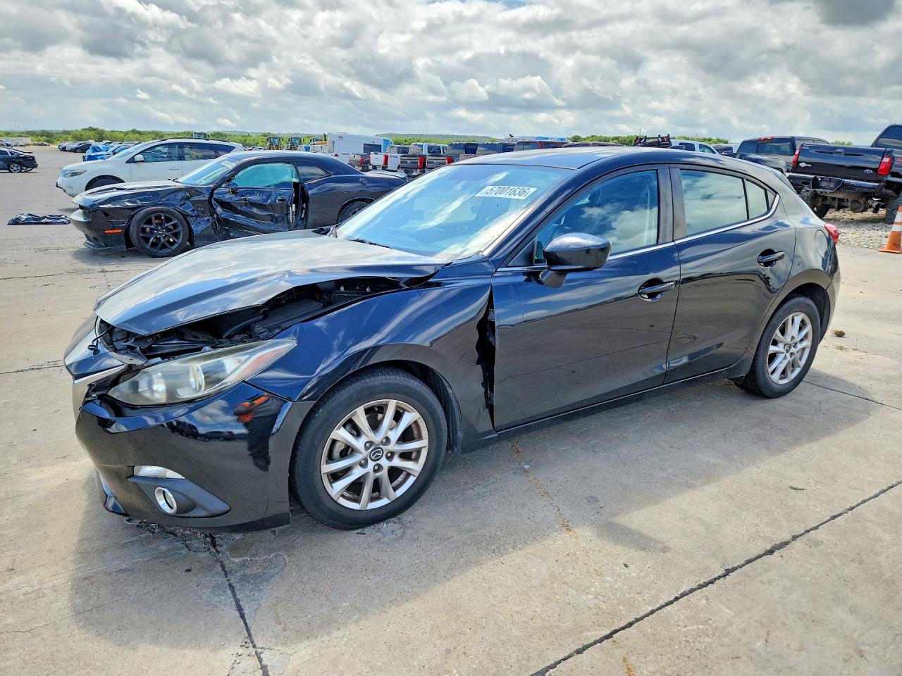 JM1BM1M71E1212448 · 2014 MAZDA 3