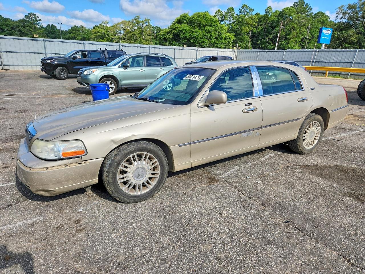 2LNBL8CVXBX761026 · 2011 LINCOLN TOWN CAR