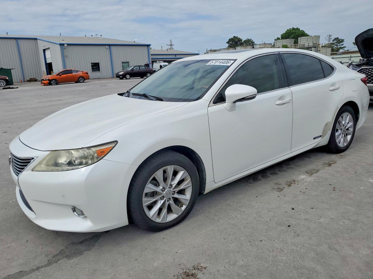 JTHBW1GG6D2030631 · 2013 LEXUS ES