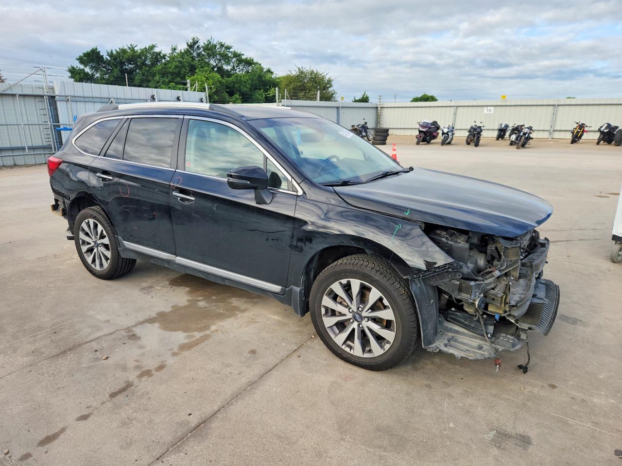 4S4BSFTC9K3227681 · 2019 SUBARU OUTBACK · 4/13