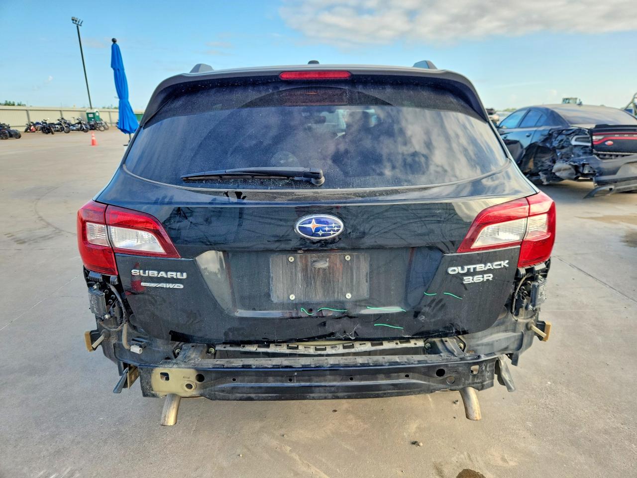 4S4BSFTC9K3227681 · 2019 SUBARU OUTBACK · 6/13
