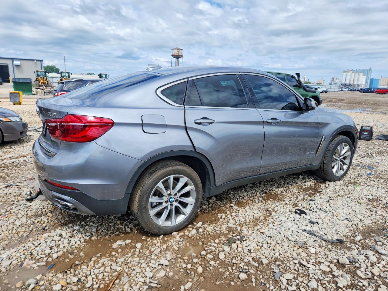 5UXKU2C50J0Z61553 · 2018 BMW X6 · 3/13