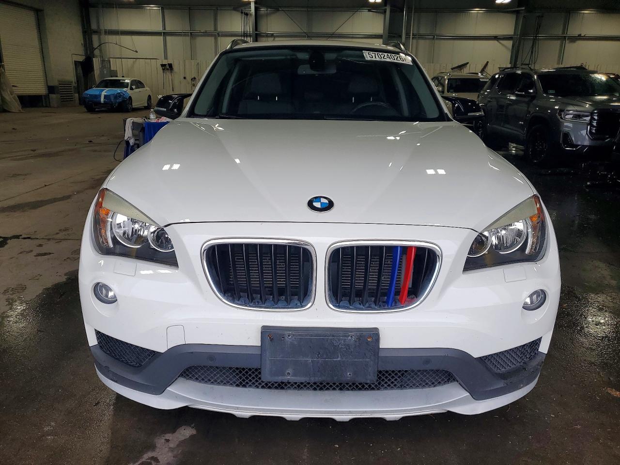 WBAVL1C52FVY31731 · 2015 BMW X1 · 5/13