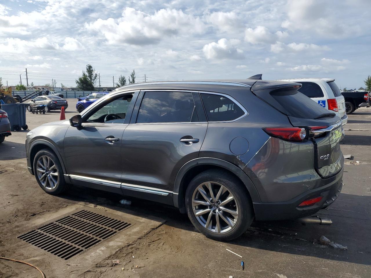 JM3TCBDY6K0311894 · 2019 MAZDA CX-9 · 2/13