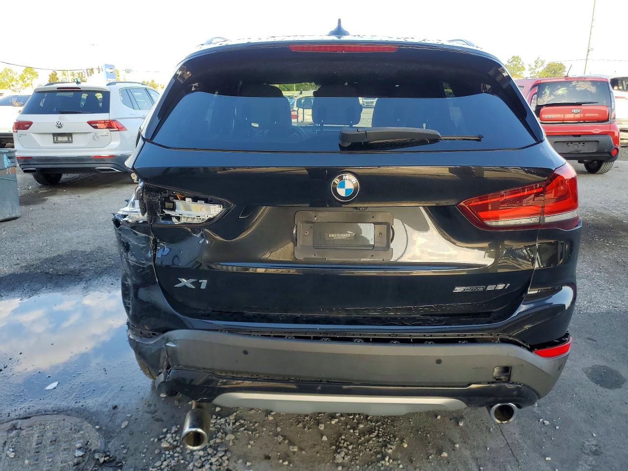 WBXJG7C02M5T42579 · 2021 BMW X1 · 6/13