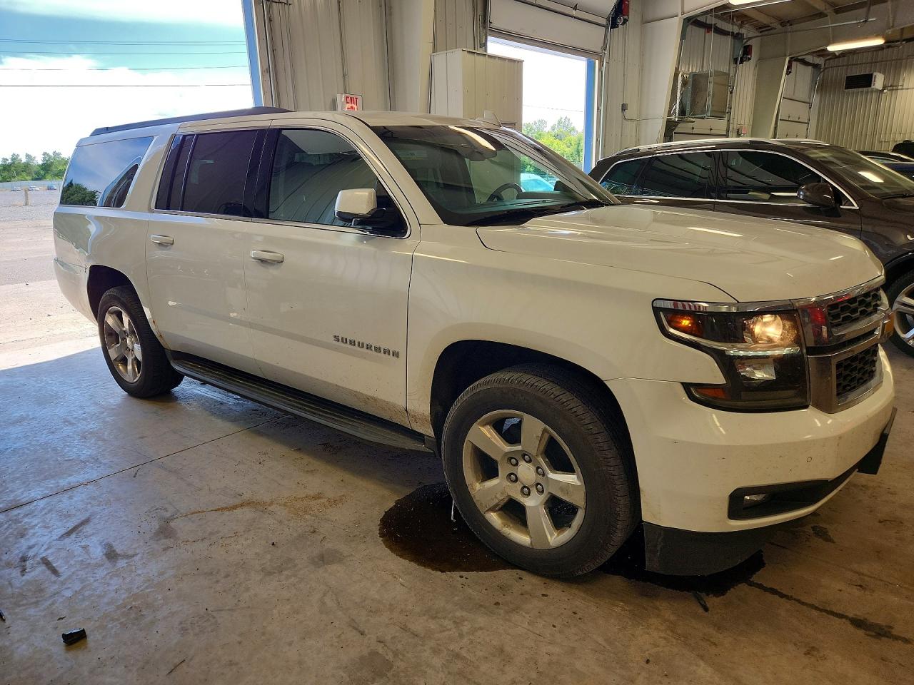 1GNSKHKCXHR122503 · 2017 CHEVROLET SUBURBAN · 4/13