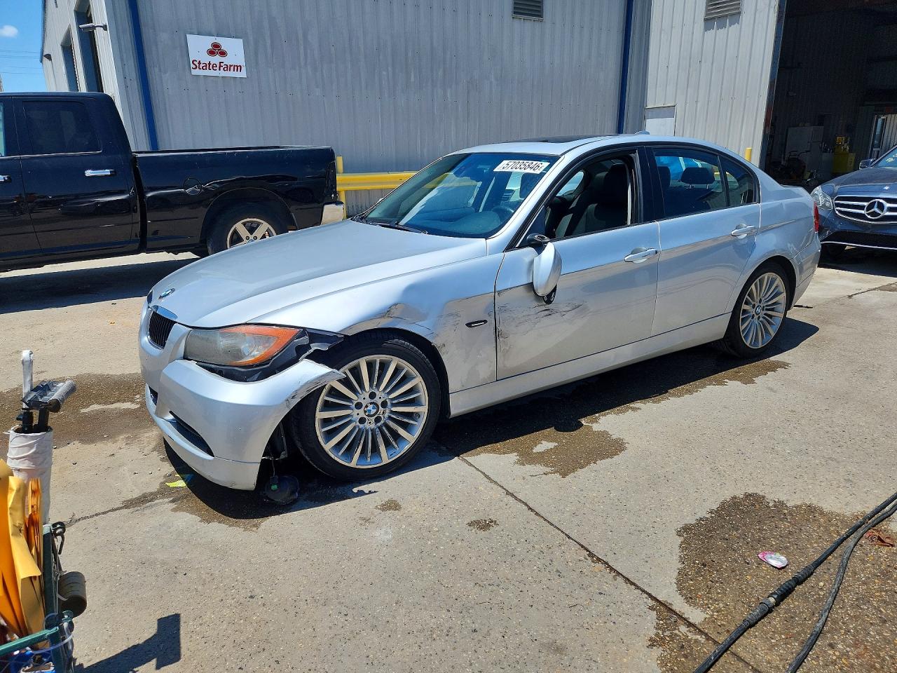 WBAVA37588NL56469 · 2008 BMW 328