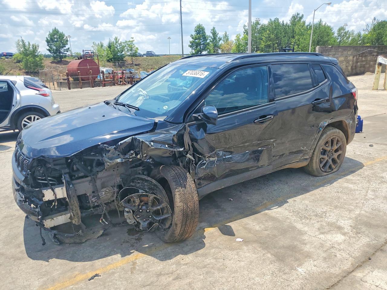 3C4NJDBN0PT564134 · 2023 JEEP COMPASS
