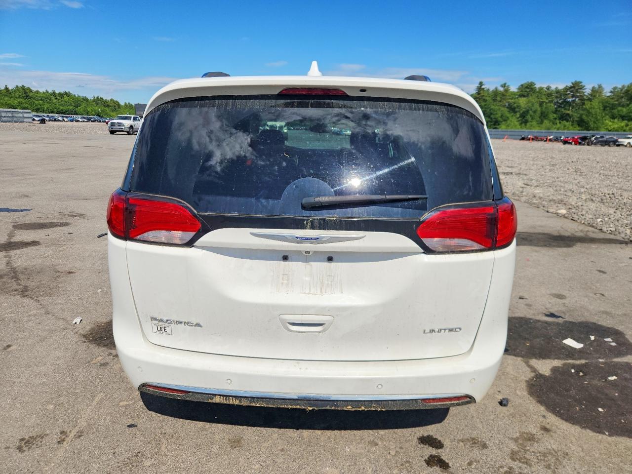 2C4RC1GG3HR744703 · 2017 CHRYSLER PACIFICA · 6/13