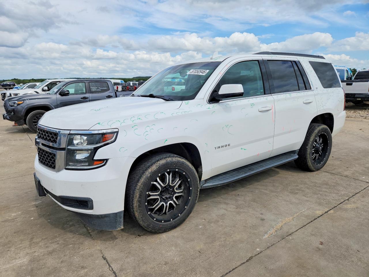 1GNSCBKC8JR335126 · 2018 CHEVROLET TAHOE