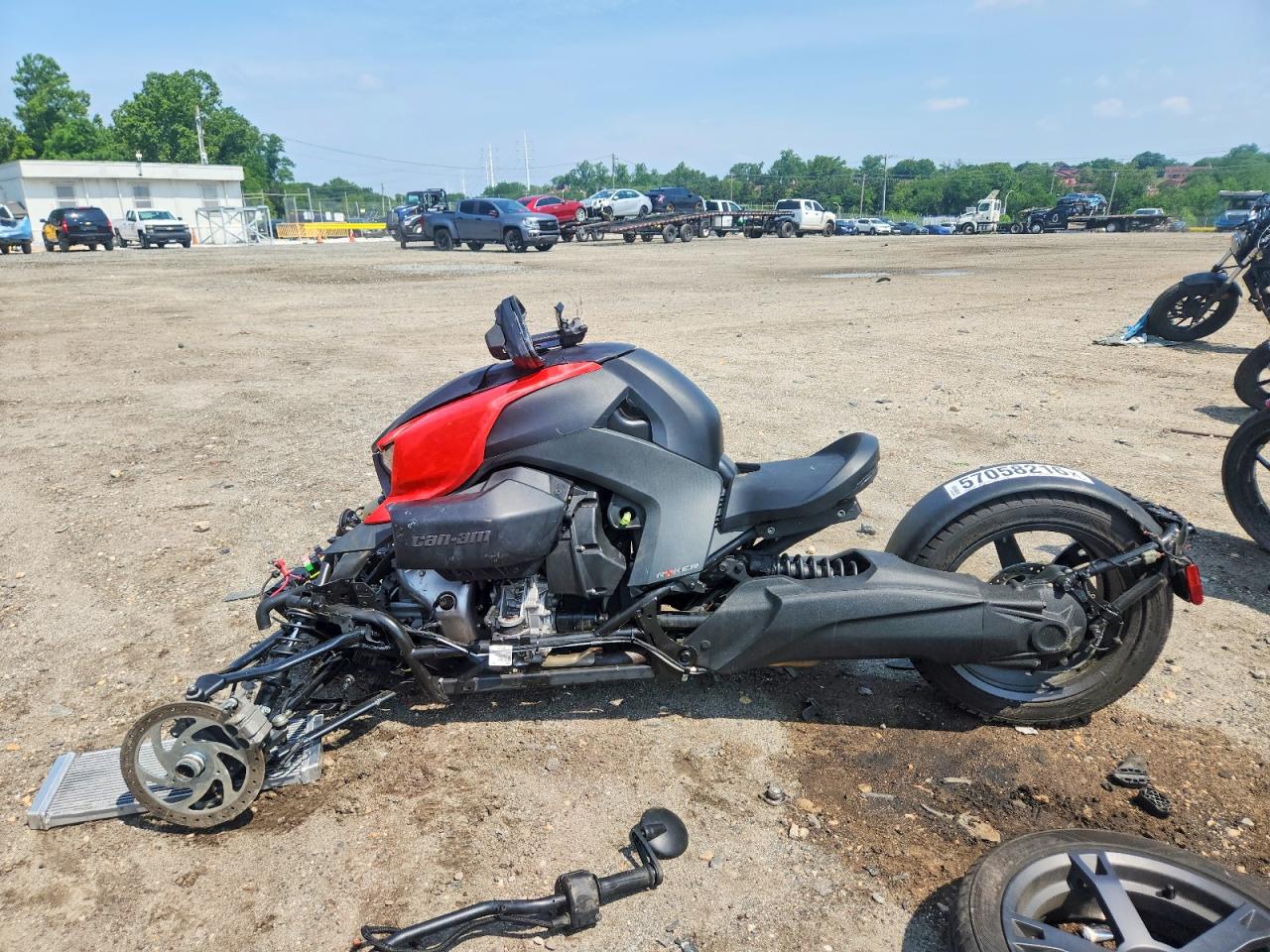 3JB2FEF27NJ002365 · 2022 CAN-AM RYKER · 3/9