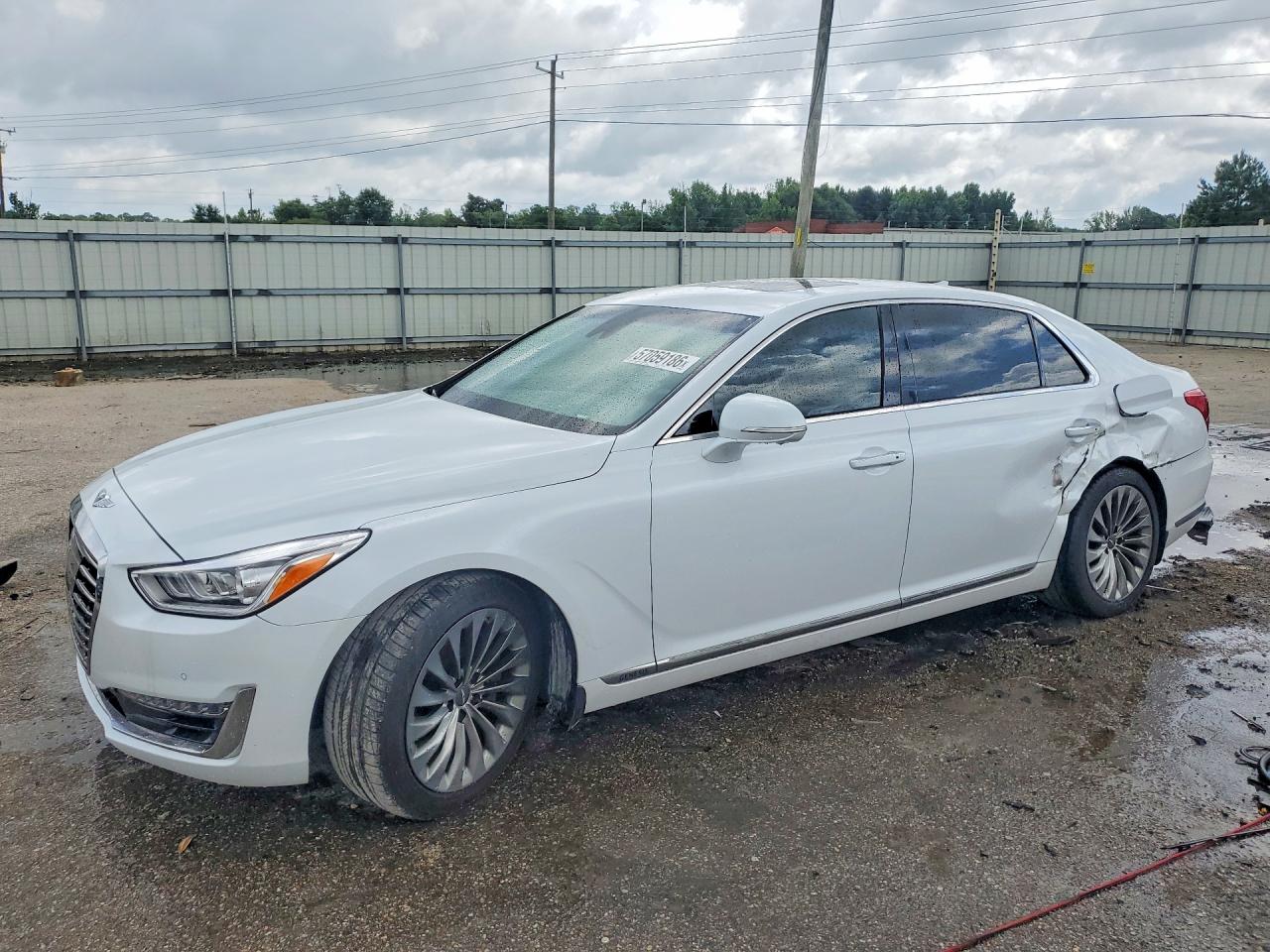 2018 GENESIS G90