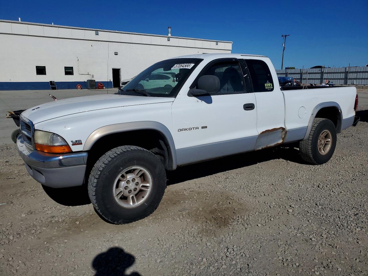 1B7GG22YXWS744095 · 1998 DODGE DAKOTA