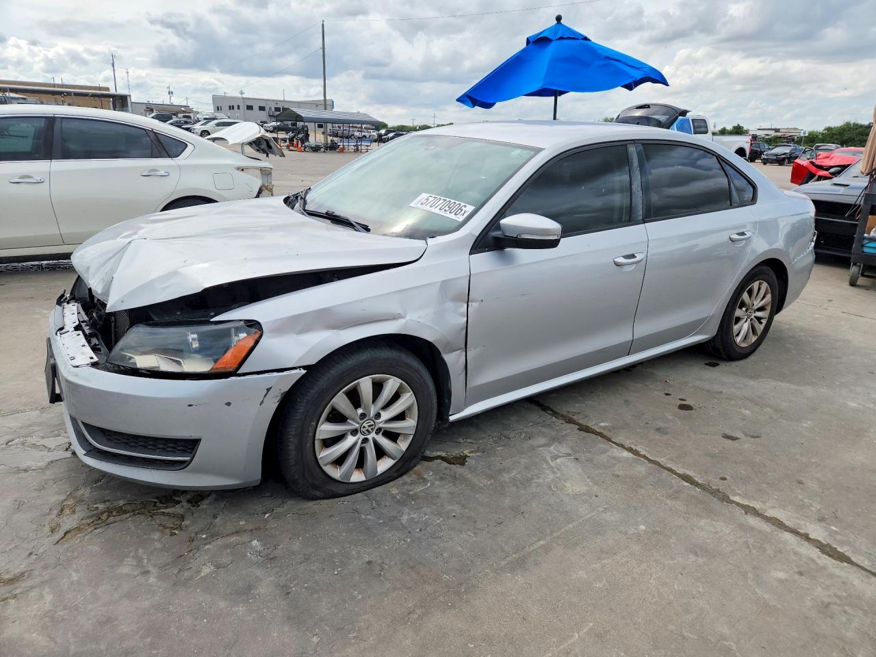 1VWAH7A30DC018563 · 2013 VOLKSWAGEN PASSAT