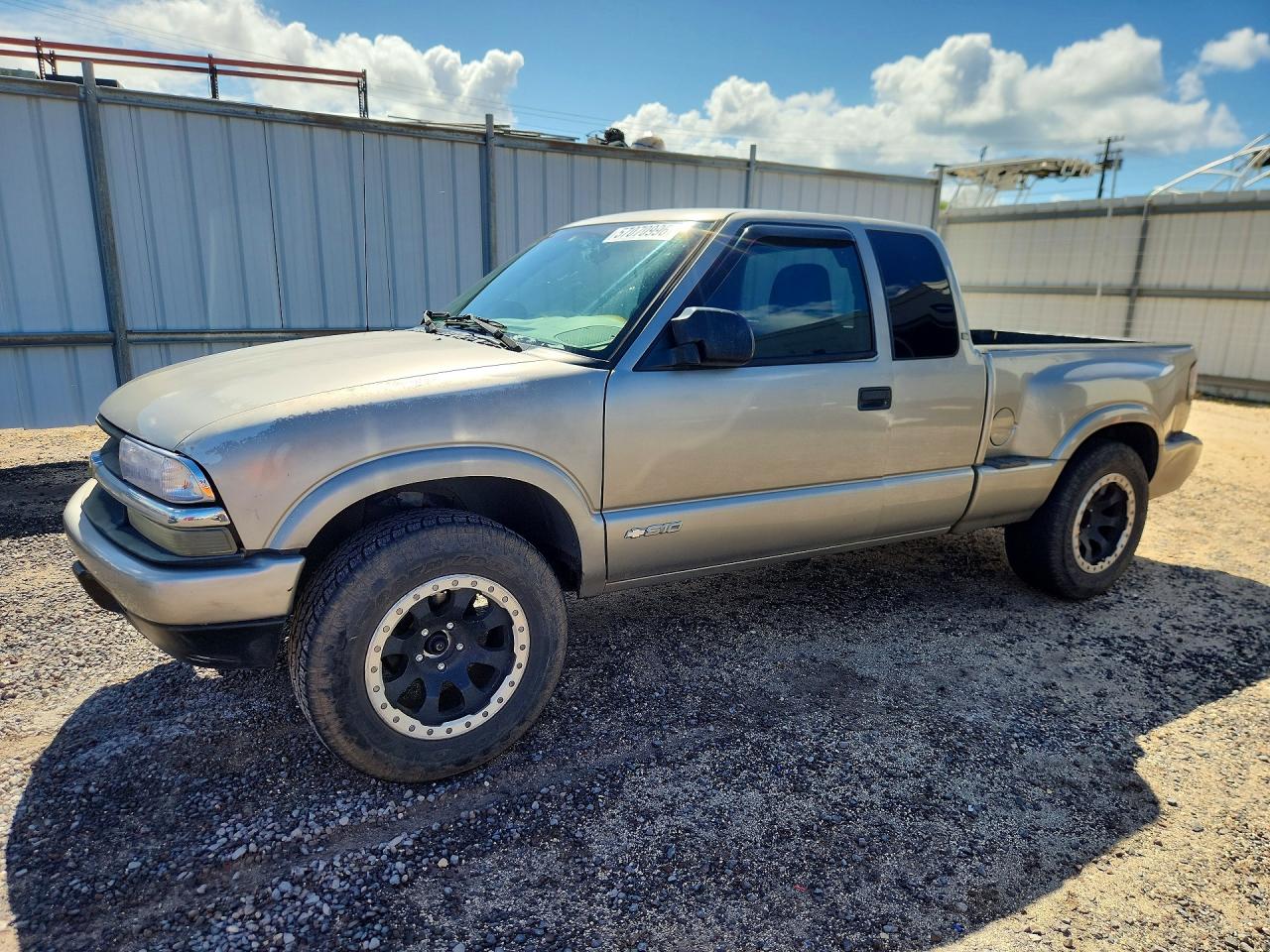 1GCCS19X338280970 · 2003 CHEVROLET S TRUCK