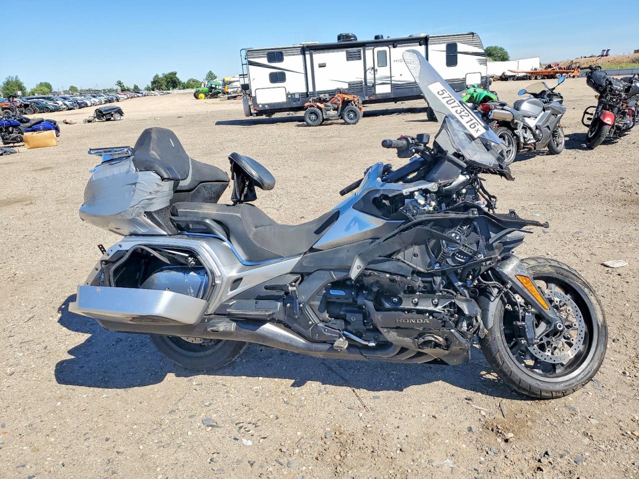 JH2SC7951SK700714 · 2025 HONDA GL1800