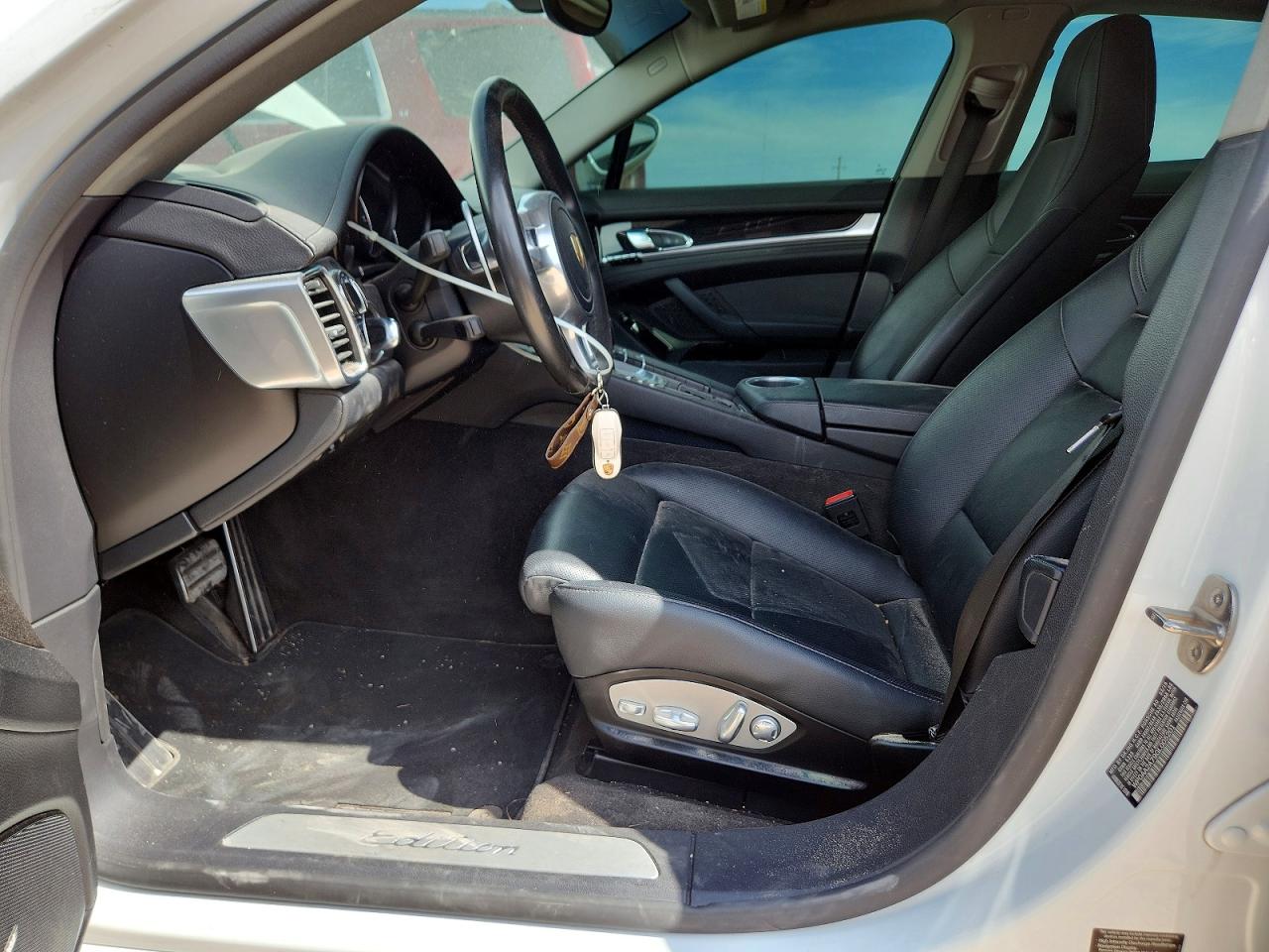 WP0AA2A79GL005201 · 2016 PORSCHE PANAMERA · 7/12