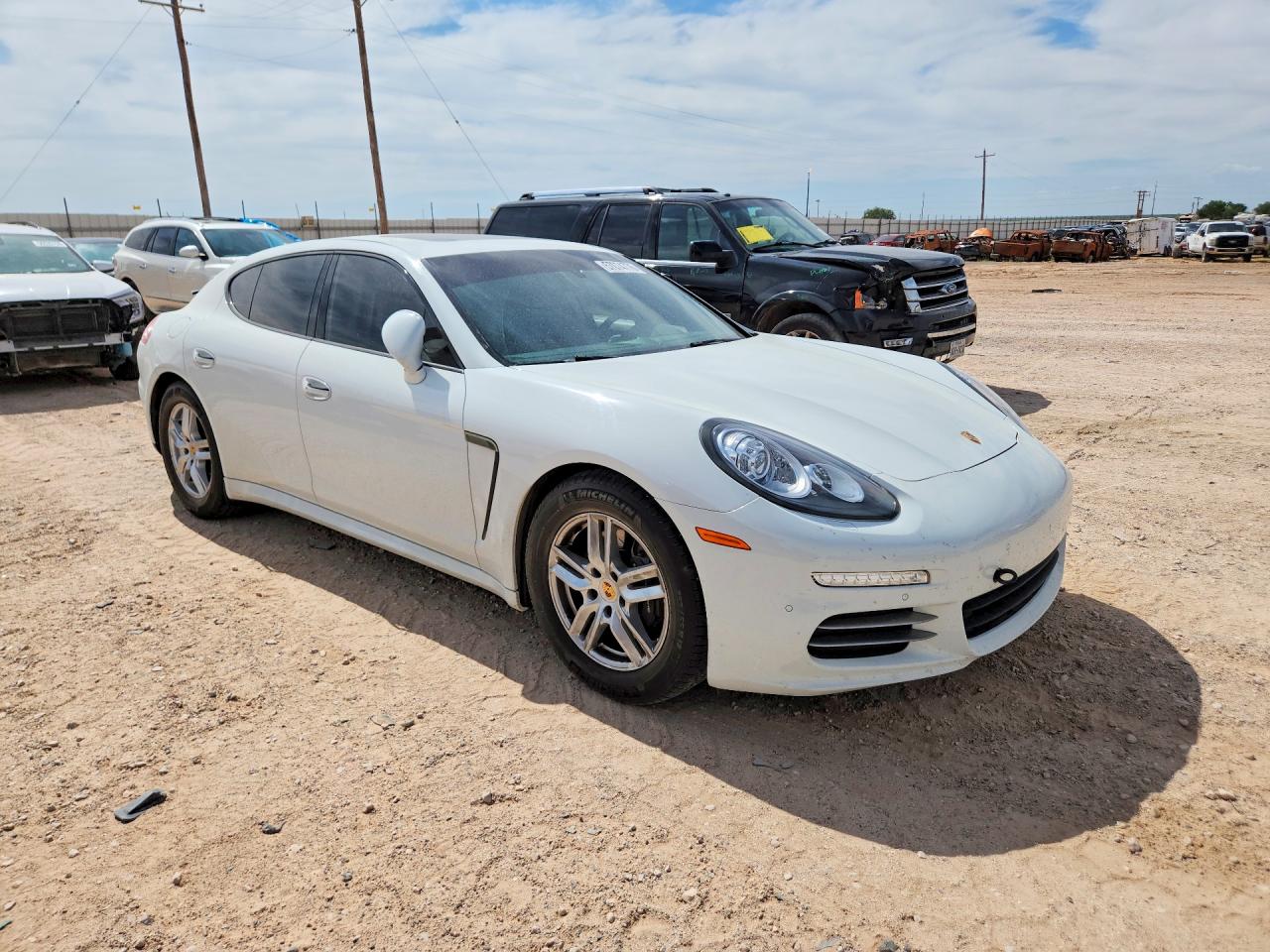 WP0AA2A79GL005201 · 2016 PORSCHE PANAMERA · 4/12