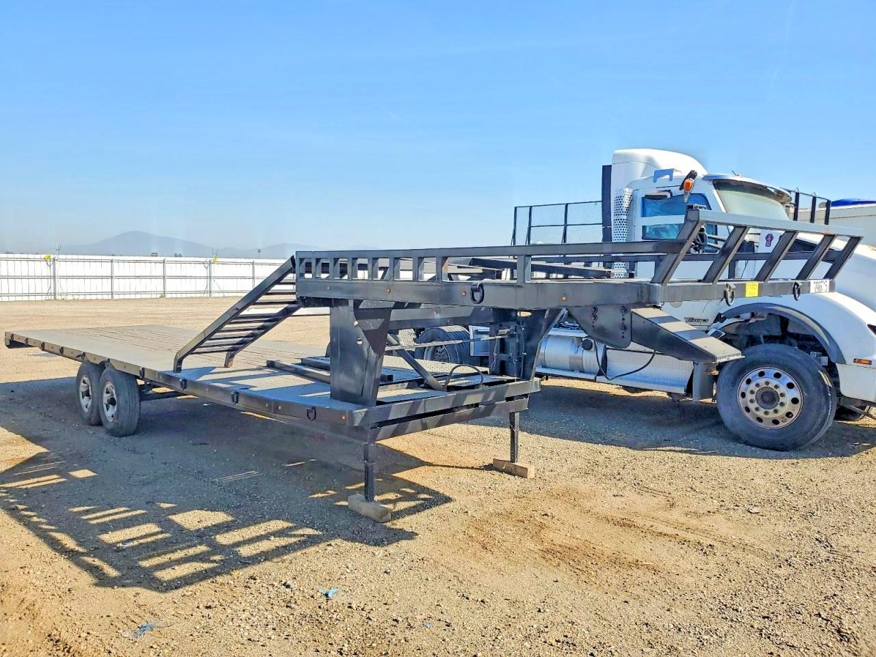 4YDF2932192501807 · 2009 URWI TRAILERS