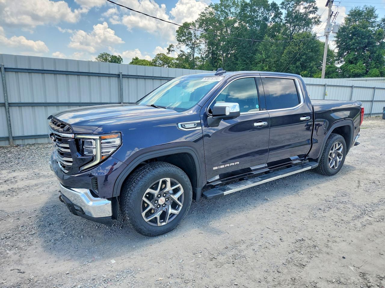3GTUUDET7NG643562 · 2022 GMC SIERRA