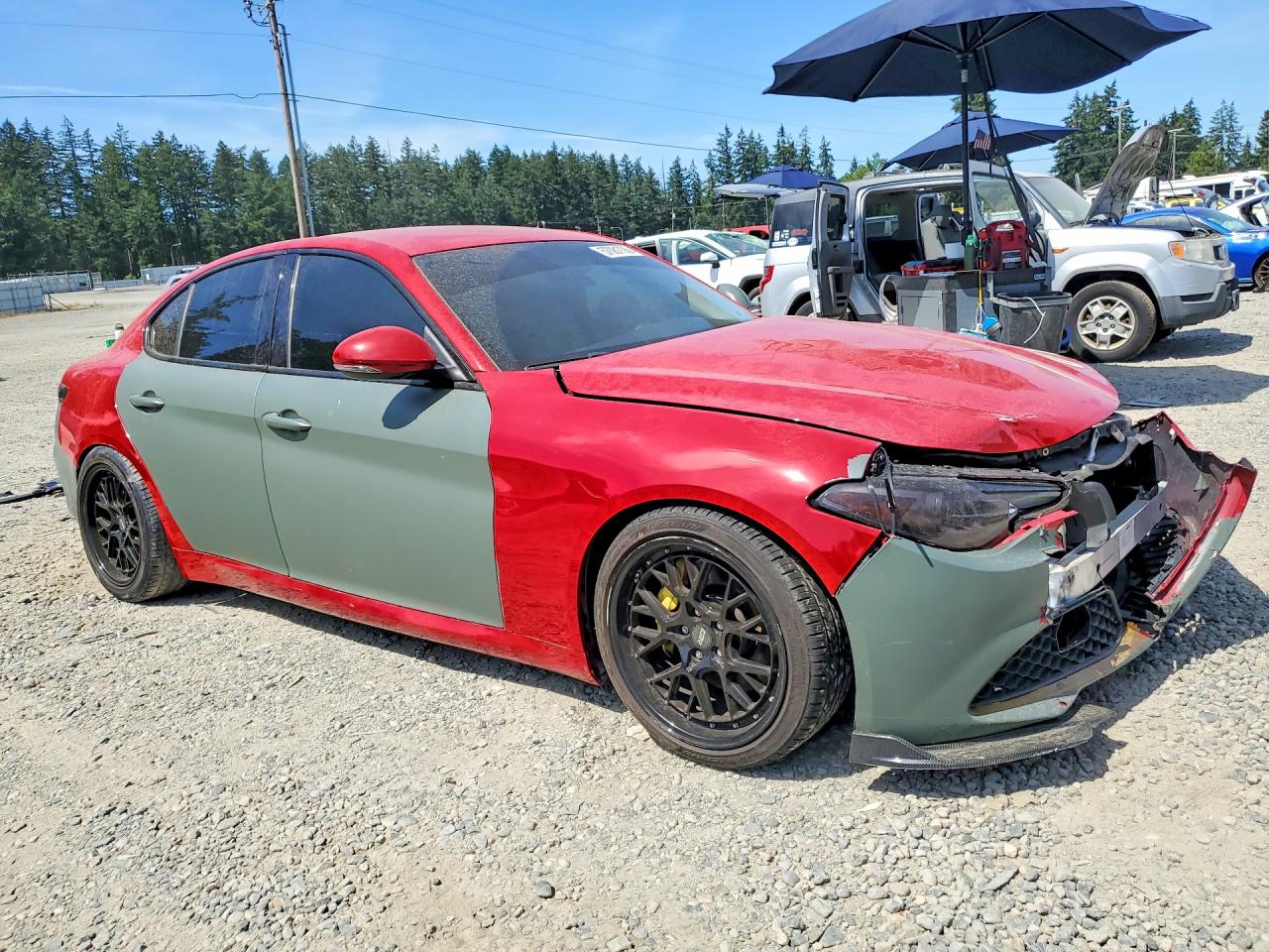 ZARFAEBN7J7581489 · 2018 ALFA ROMEO GIULIA · 4/13