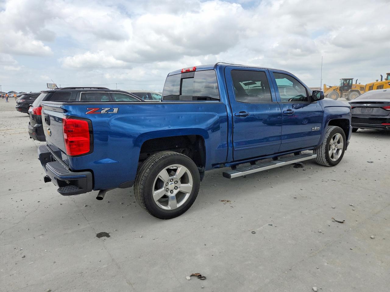 3GCUKREC7JG486998 · 2018 CHEVROLET SILVERADO · 3/12