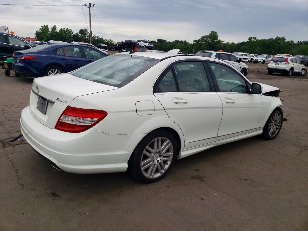 WDDGF81X19R062609 · 2009 MERCEDES-BENZ C · 3/13