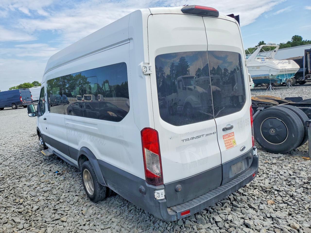 1FDVU4XM1KKA29195 · 2019 FORD TRANSIT · 2/13