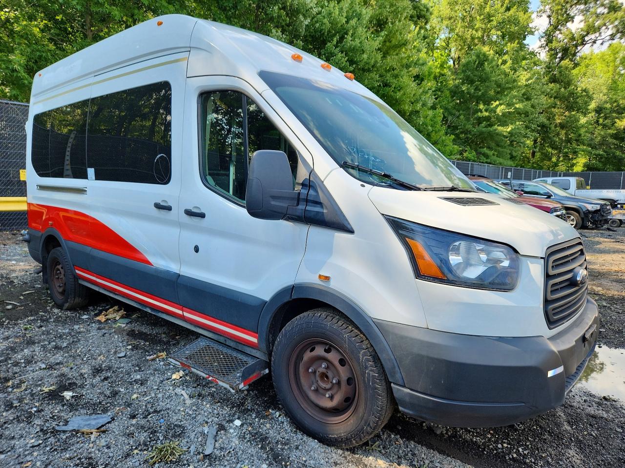 1FTBW2XM9JKB53235 · 2018 FORD TRANSIT · 4/13