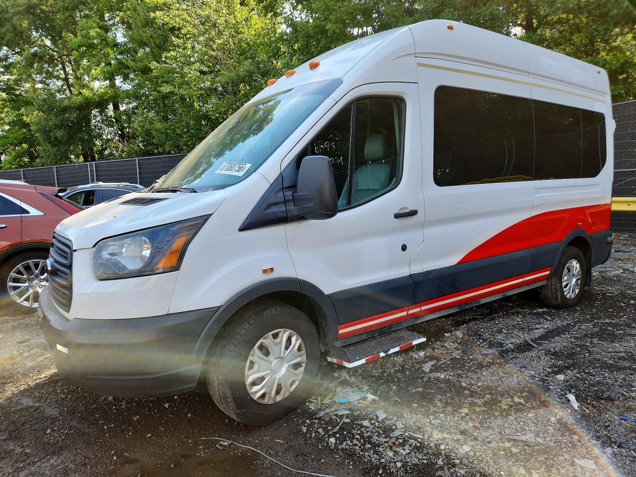 1FTBW2XM9JKB53235 · 2018 FORD TRANSIT