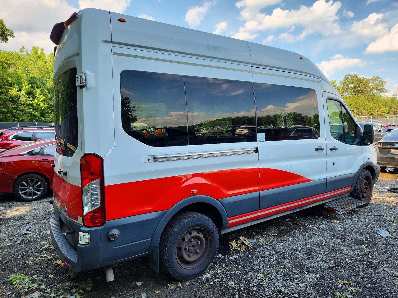 1FTBW2XM9JKB53235 · 2018 FORD TRANSIT · 3/13