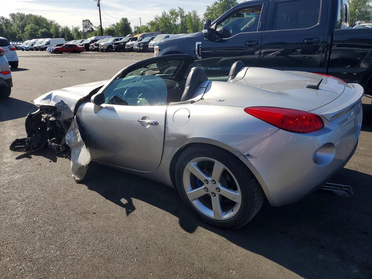 1G2MC35B38Y129050 · 2008 PONTIAC SOLSTICE · 2/13