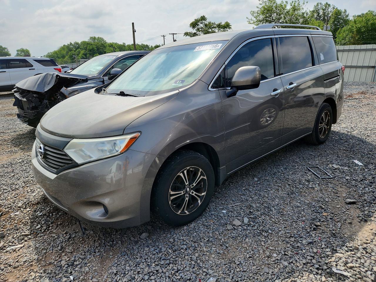 JN8AE2KP2F9133282 · 2015 NISSAN QUEST